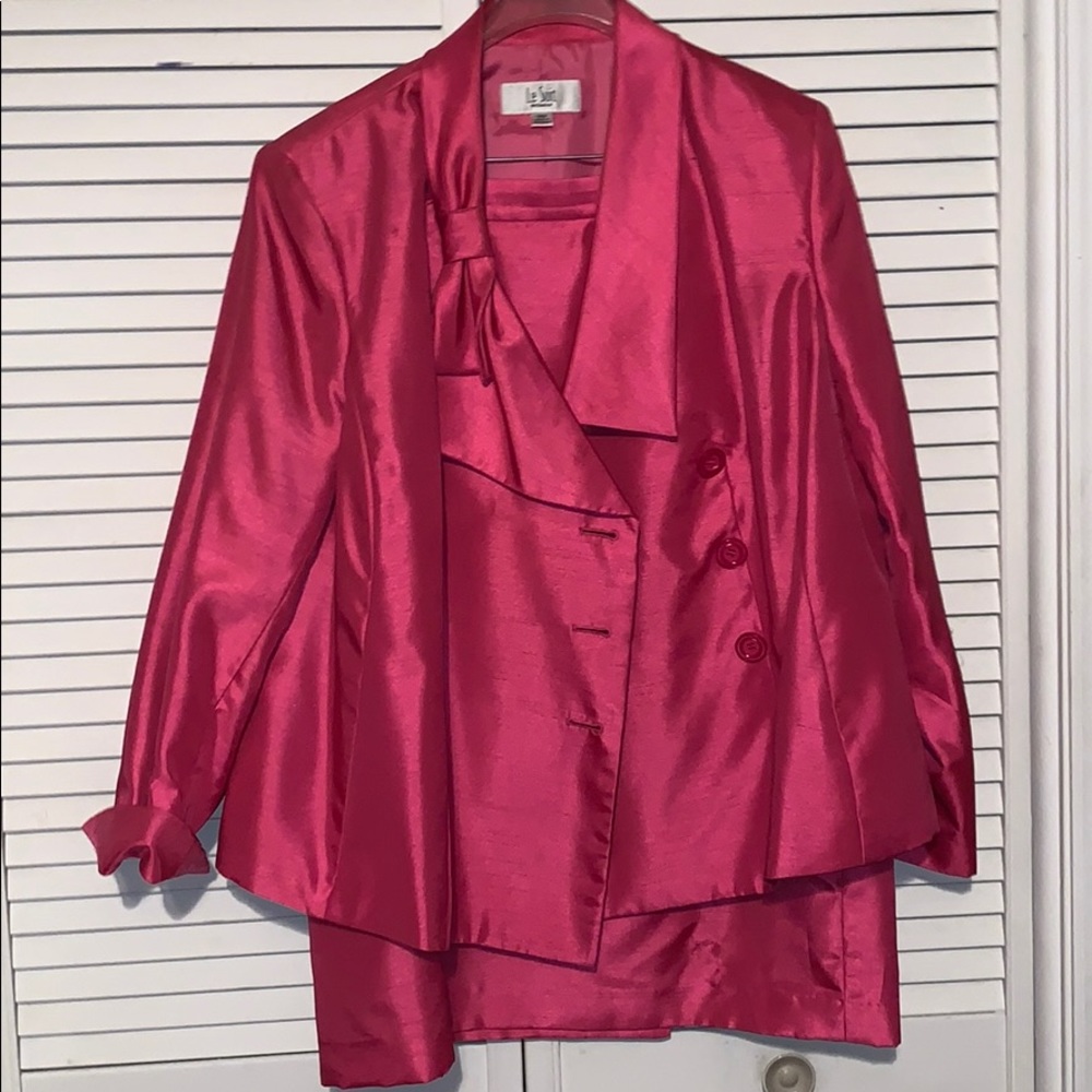 Woman’s suit